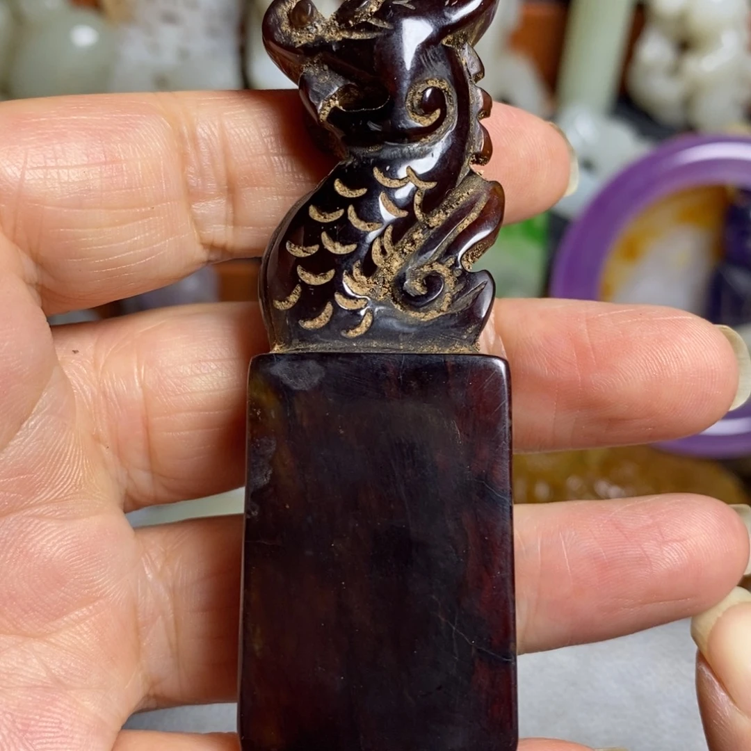 颈饰未镶嵌和田玉（糖玉）