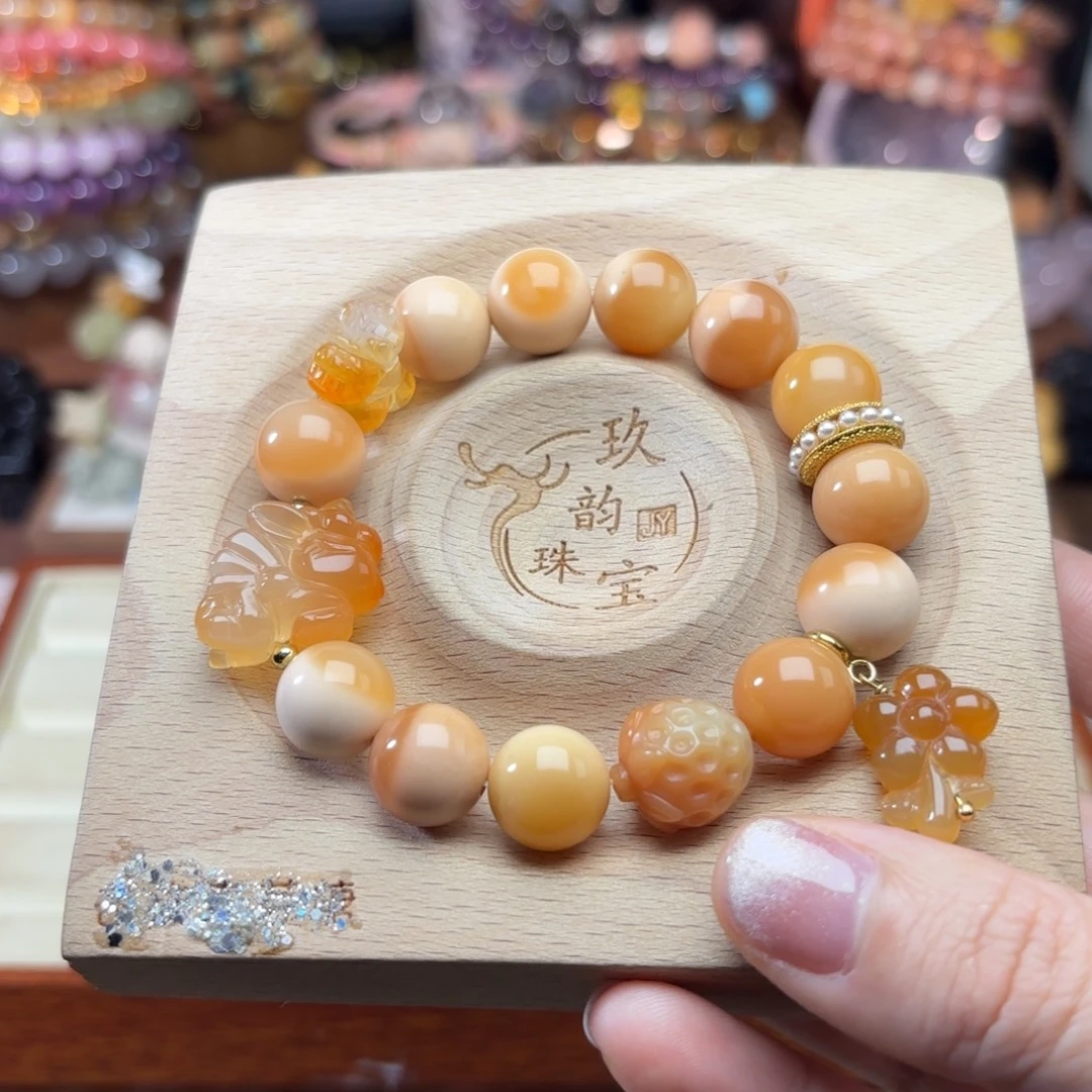 稀***i石英质玉未镶嵌珠宝半成品