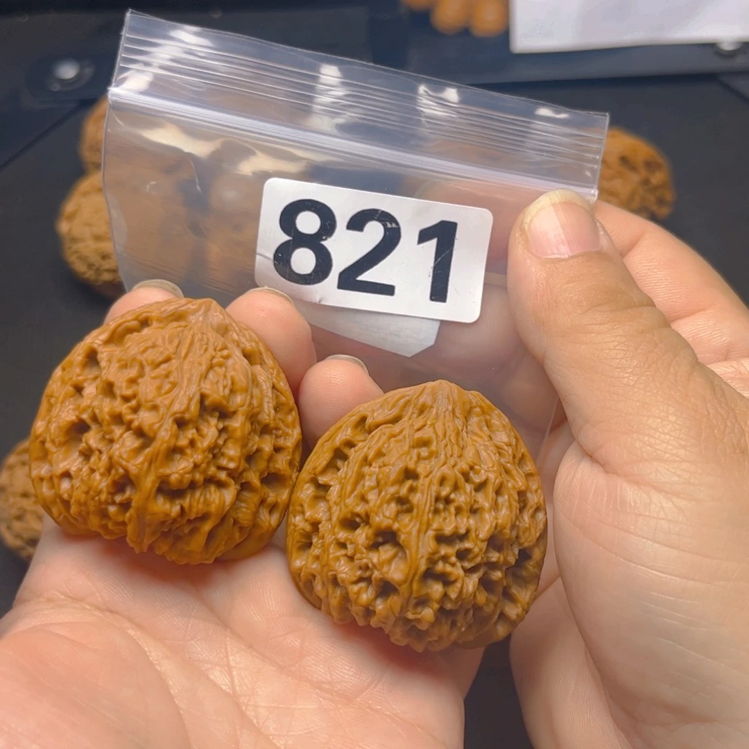 文玩核桃吊坠南疆4.2