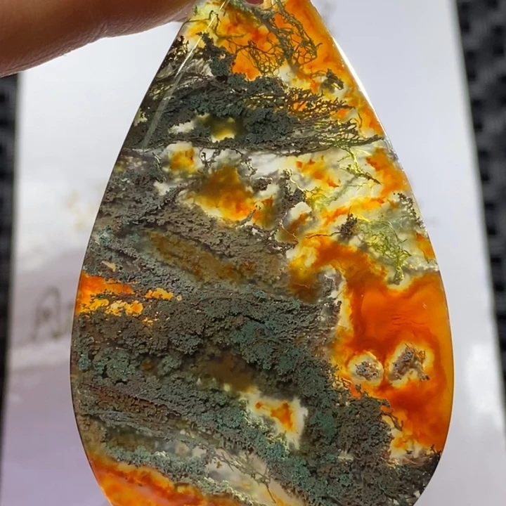 玛瑙/玉髓颈饰未镶嵌荷***?