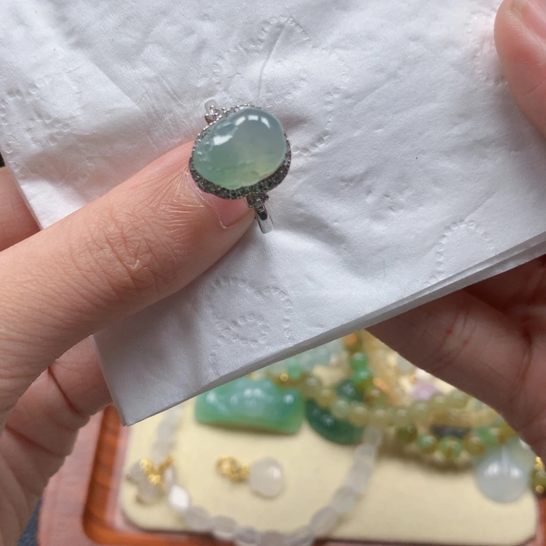 翡翠银S925镶嵌颈饰是