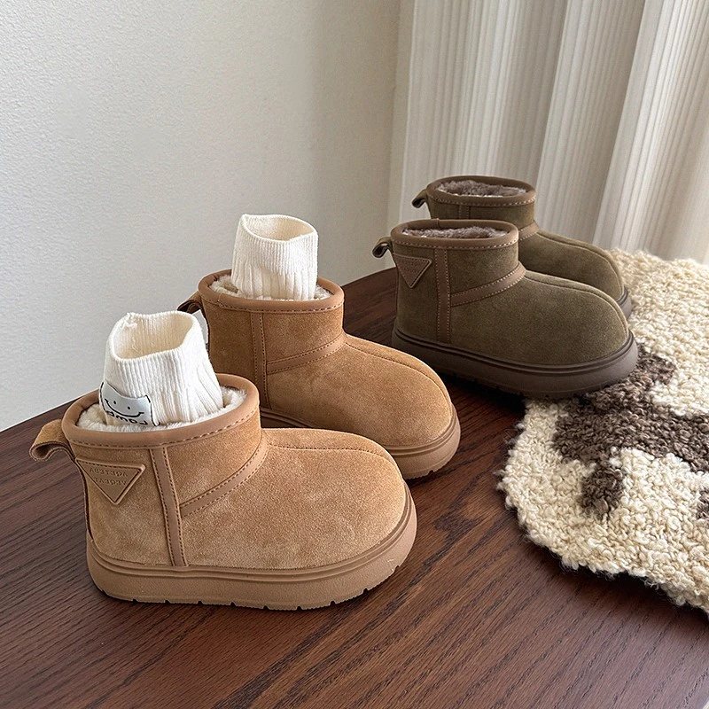 女童时尚雪地靴2025冬款男童简约ins加厚短靴儿童百搭简约大棉靴