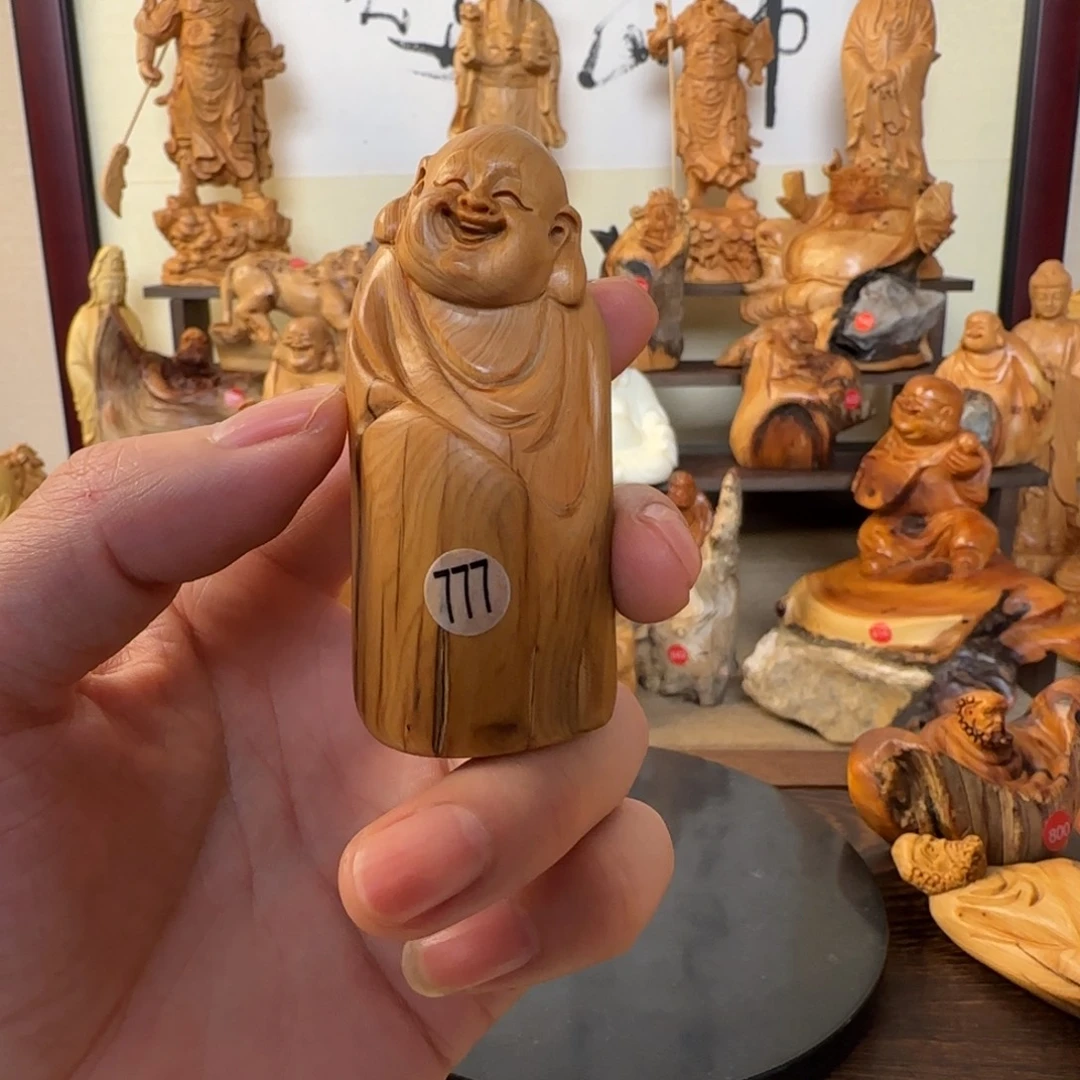 崖柏小木匠艺雕一物一拍