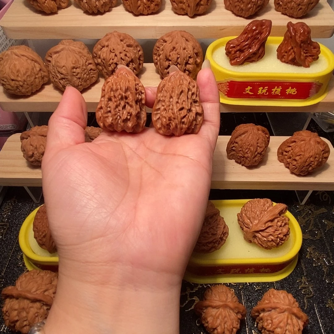 核桃文玩手捻小葫芦