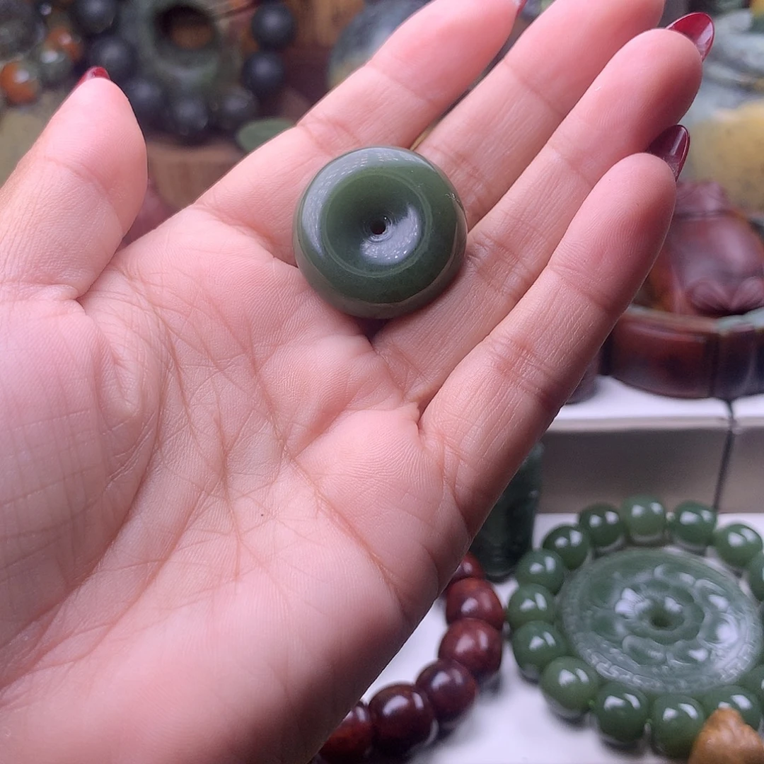 岫岩河磨玉（透闪石质玉）未镶嵌吊坠(不含链)