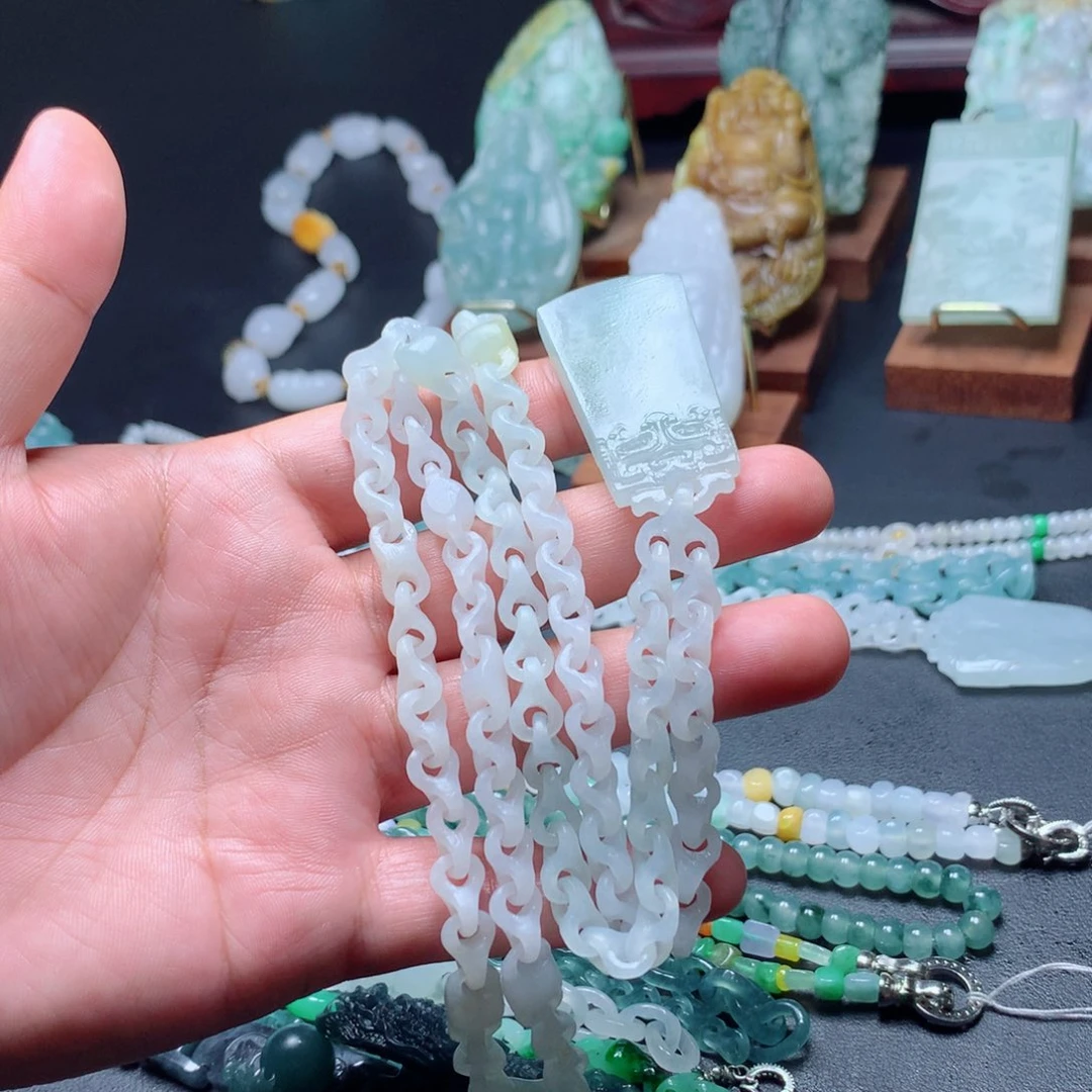 人***己定制翡翠未镶嵌翡翠