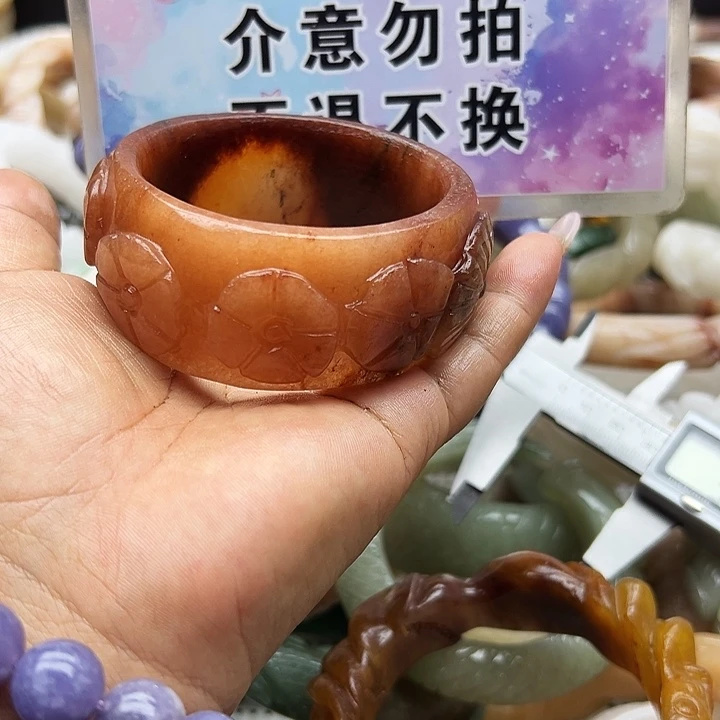 未镶嵌手镯石英岩玉