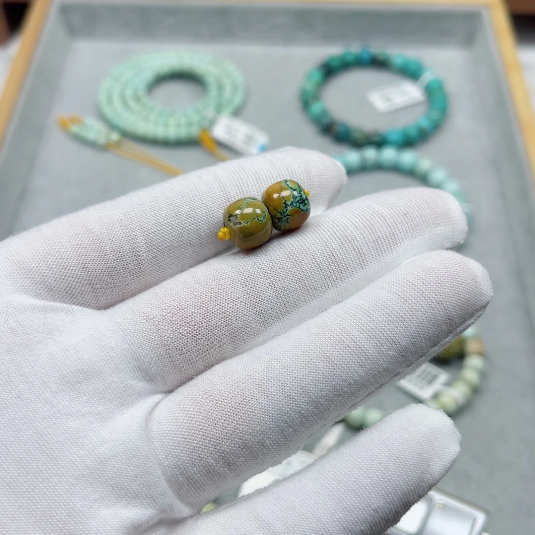 绿松石未镶嵌挂件