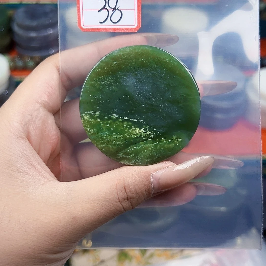 和田玉未镶嵌珠宝半成品