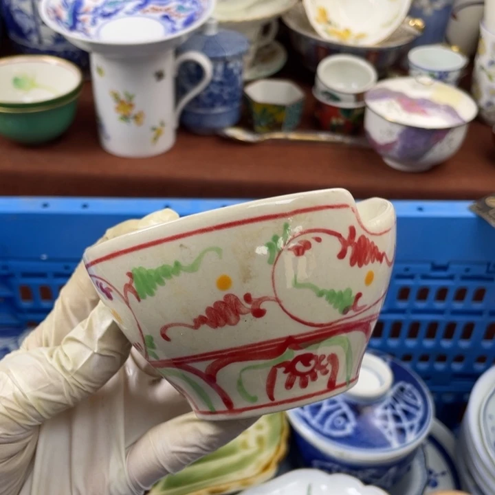 他家瓷器真美…开播了