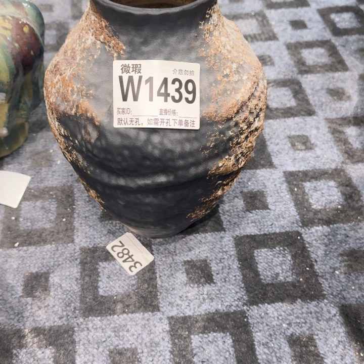 小***小瓷片景德镇微瑕花器编码1439高36口10默认无孔