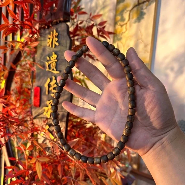 沉香白露09cm鼓珠双圈沉香老料留香三代人高货多样性发一条