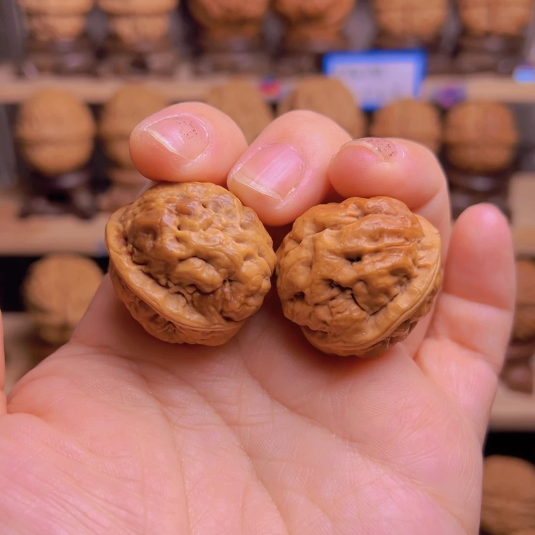 文玩核桃吊坠1w小脑花30尺