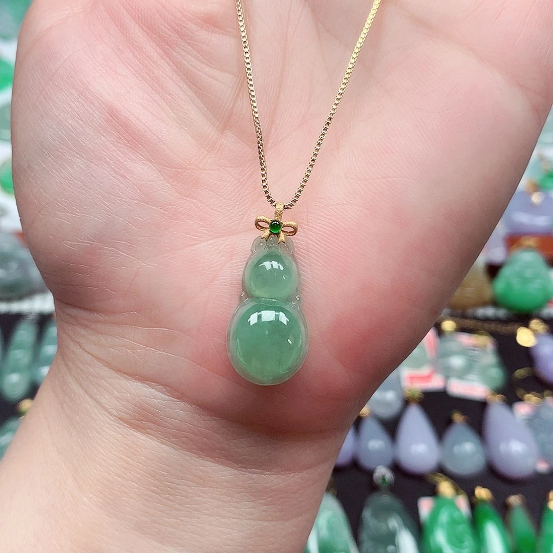 翡翠18K金镶嵌颈饰天然翡翠A货