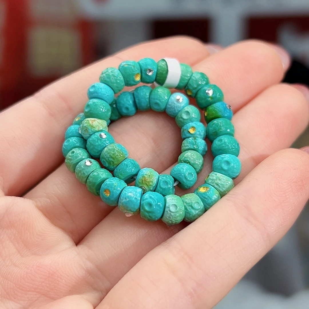 绿松石未镶嵌珠宝奇石