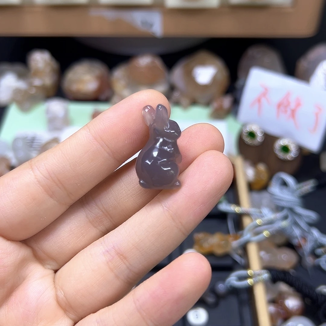 石英质玉未镶嵌吊坠(赠链)波**?