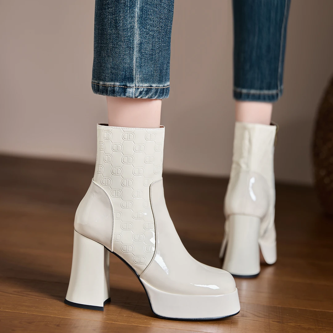 小个子手工女鞋10cm~白色时尚百搭粗跟高跟瘦瘦靴舒适百搭短靴女