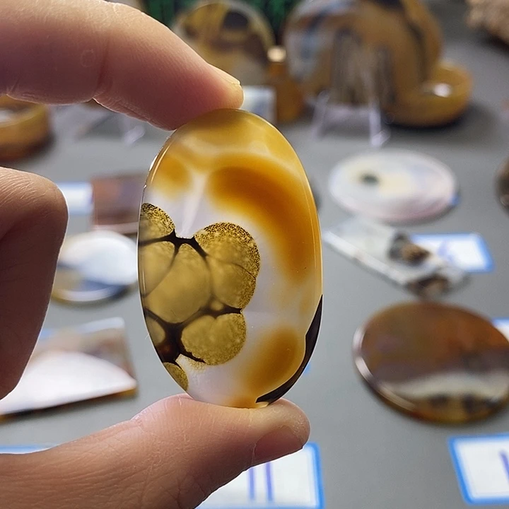 玛瑙/玉髓未镶嵌珠宝半成品41