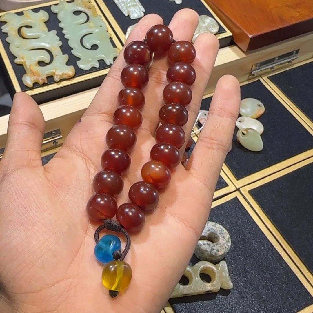 玉欧**波玉摆件珠子