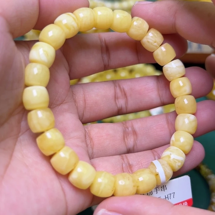 蜜蜡未镶嵌珠宝奇石