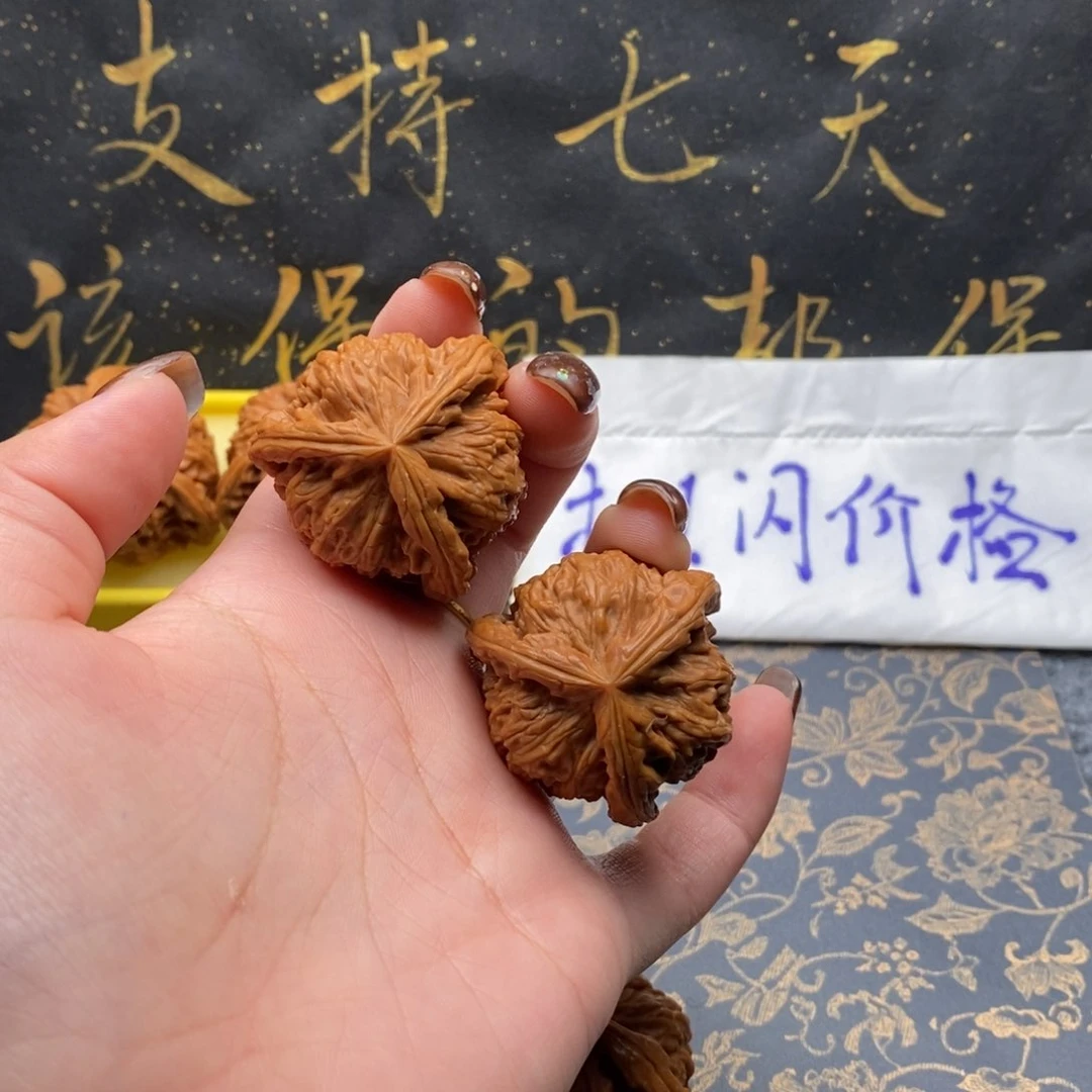 吊坠文玩核桃?***✔