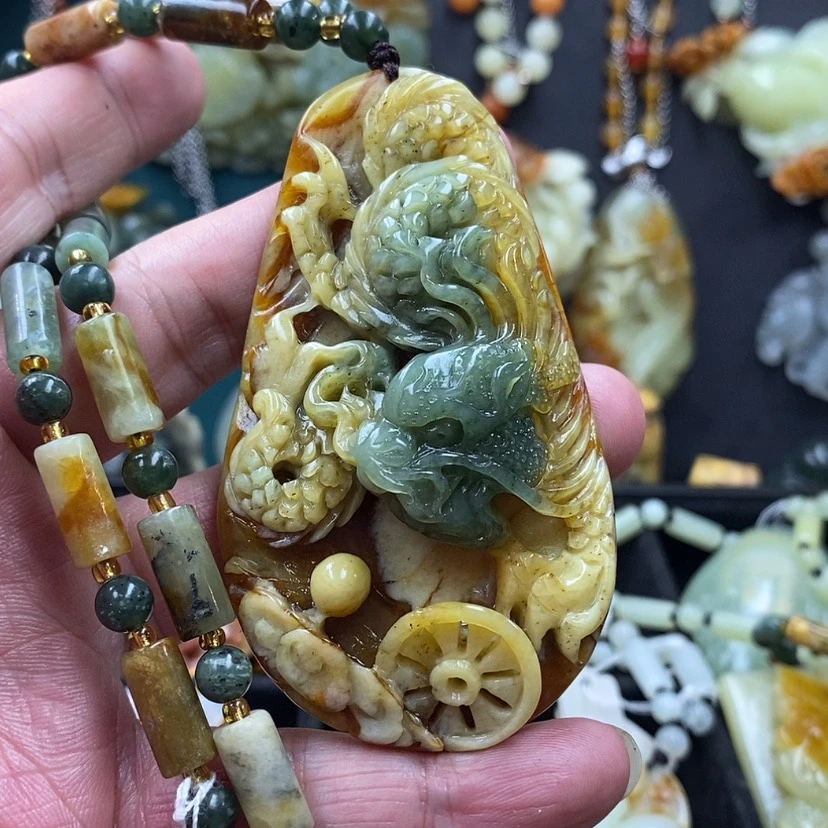 【闪购商品】蛇纹石玉吊坠未镶嵌