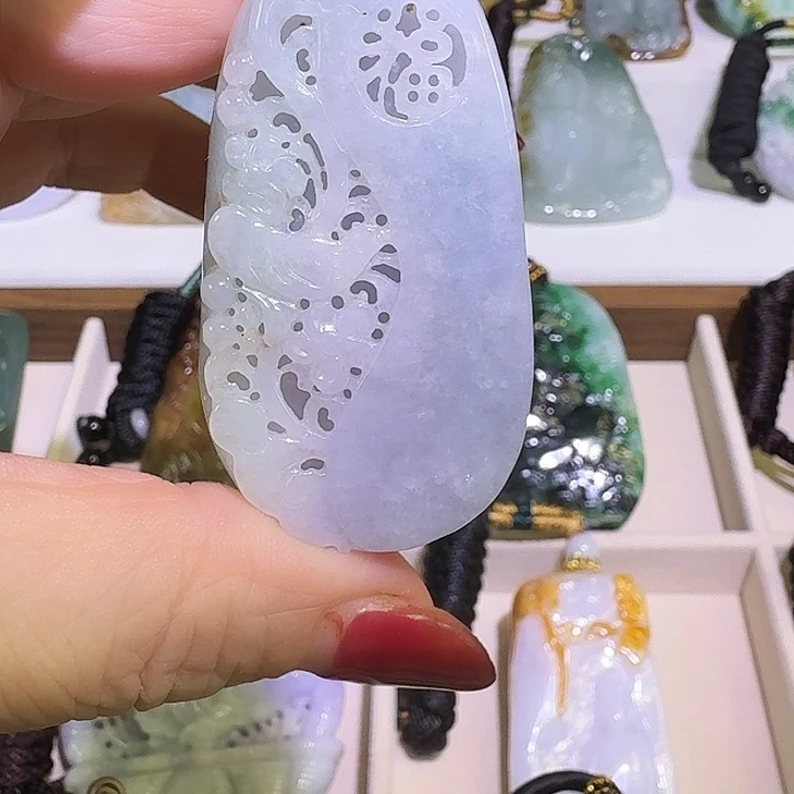 颈饰未镶嵌翡翠A货