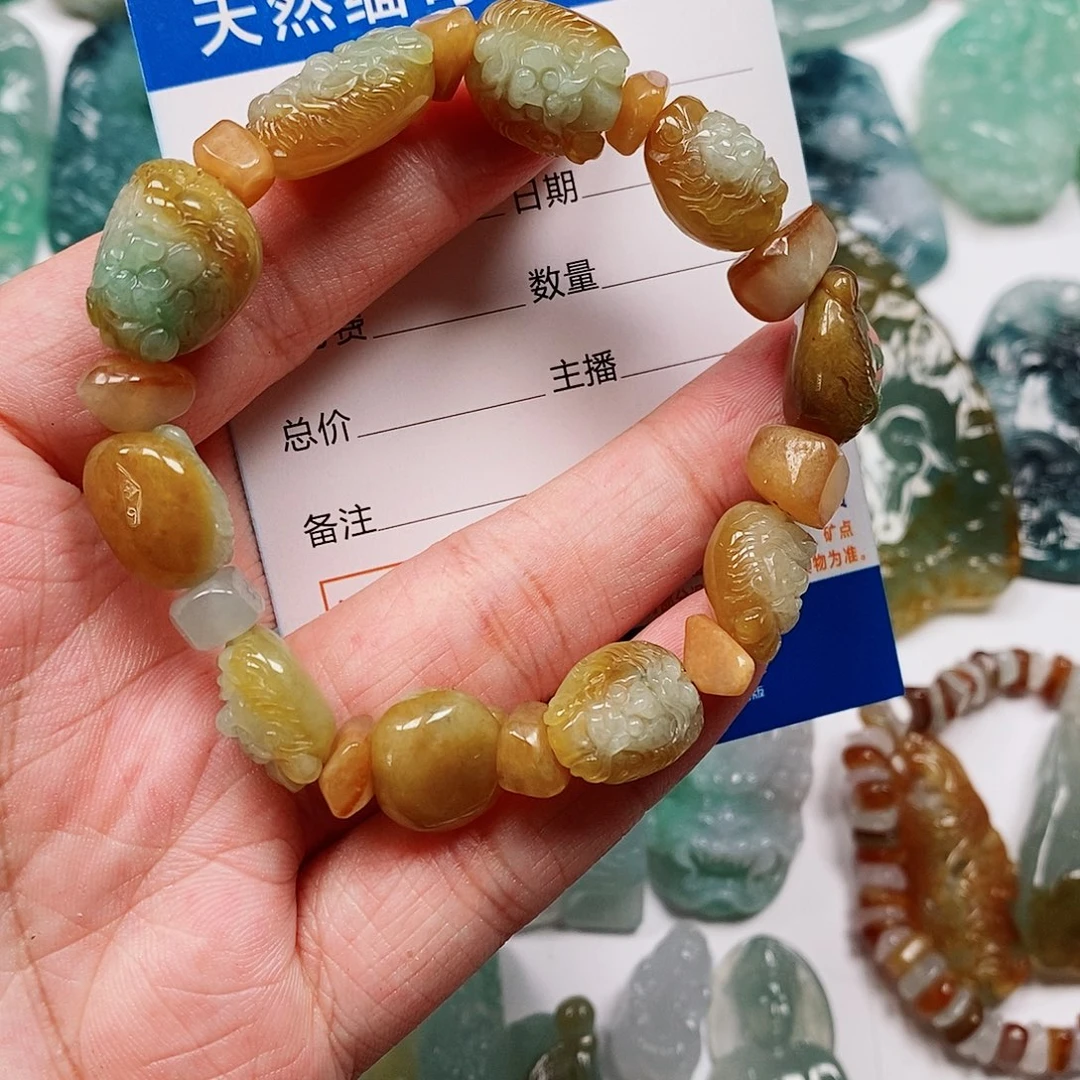颈饰未镶嵌翡翠手串