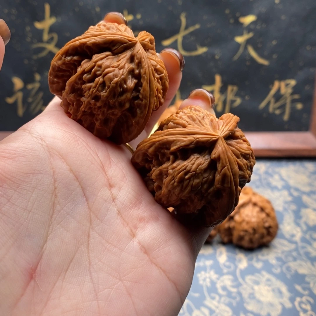 吊坠文玩核桃沉*白狮子