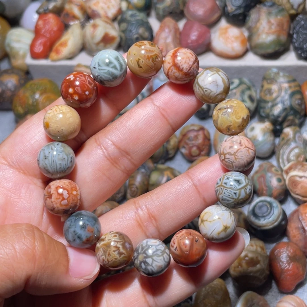 戈壁石戈壁石经脉磨珠