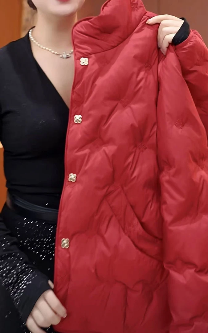 YY--2025新年红刺绣加厚羽绒服保暖