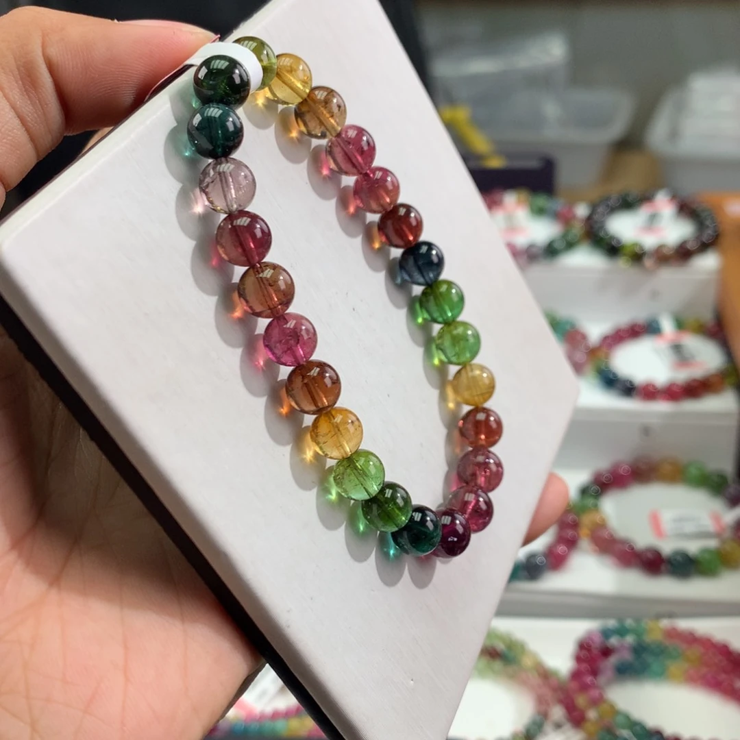 碧玺手链未镶嵌     7.7mm。