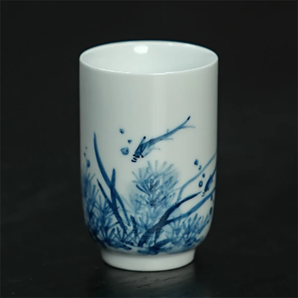 1个正价手绘闻香杯-鱼乐