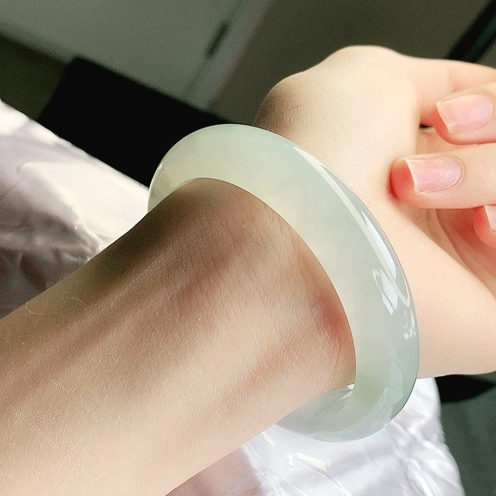 翡翠未镶嵌手镯缅甸天然a货翡翠手镯