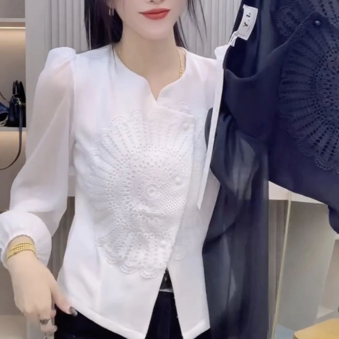 新款拼接镂空衫