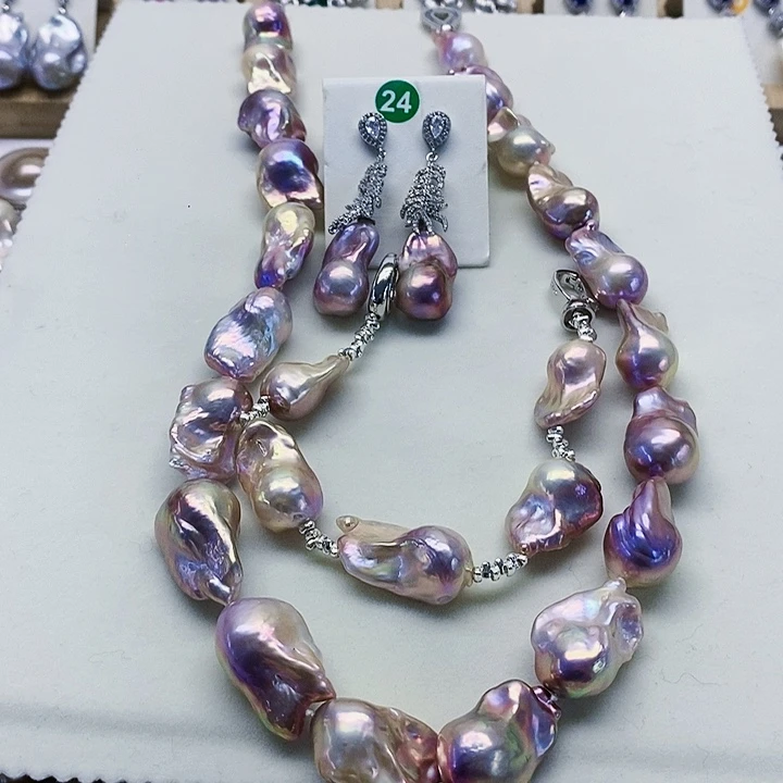 银S925镶嵌耳饰淡水珍珠独****2