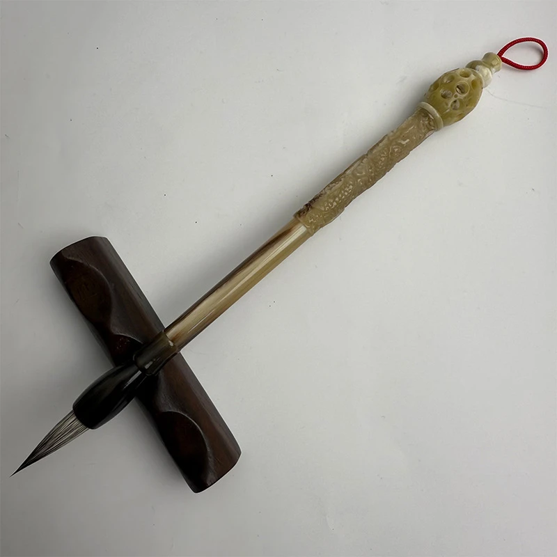 牛角蟠龙镂空工艺白狐毛笔出峰3.1cm清水试笔