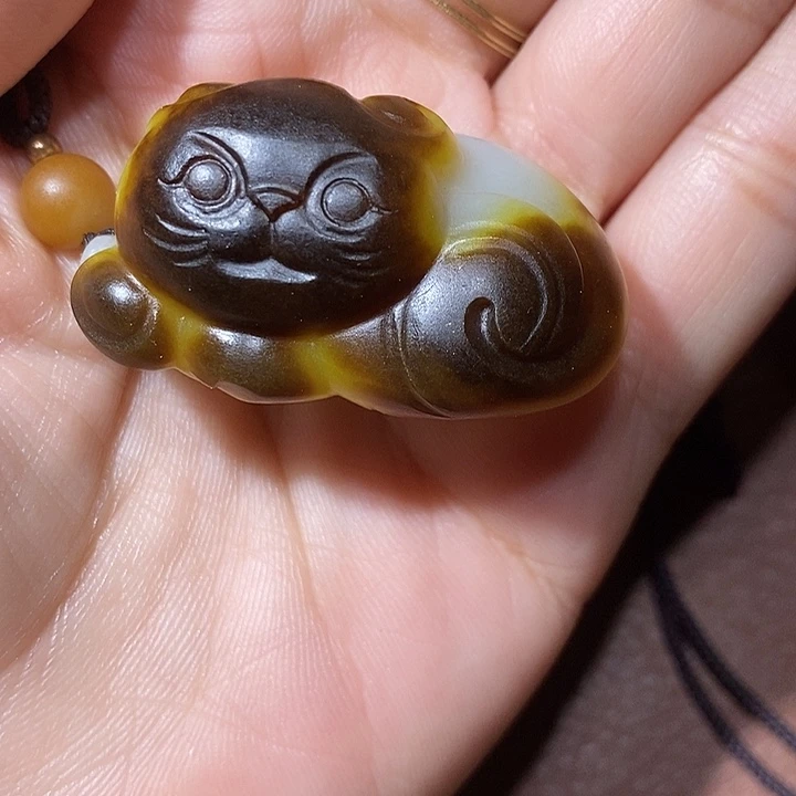 未镶嵌和田玉车挂