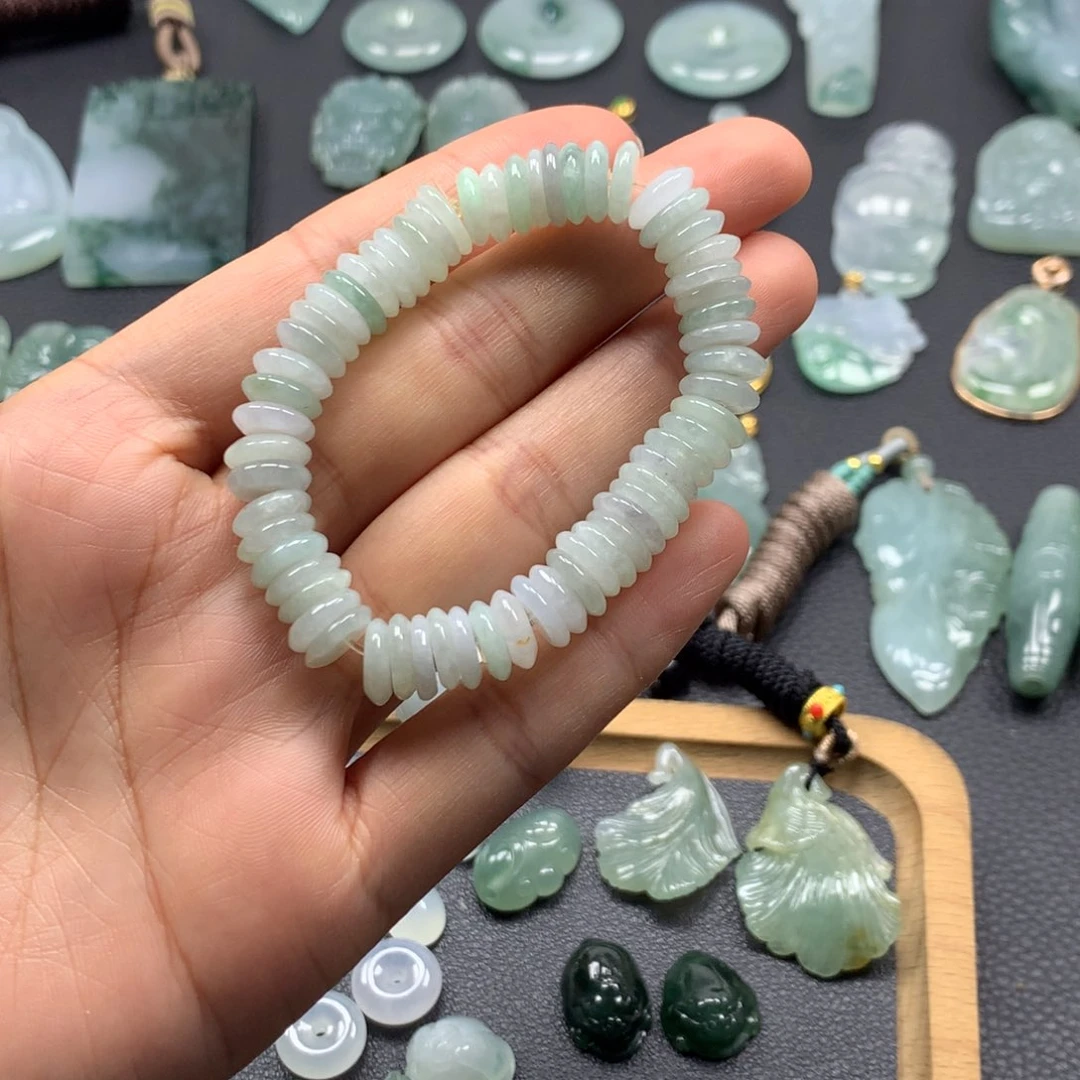 翡翠颈饰未镶嵌串