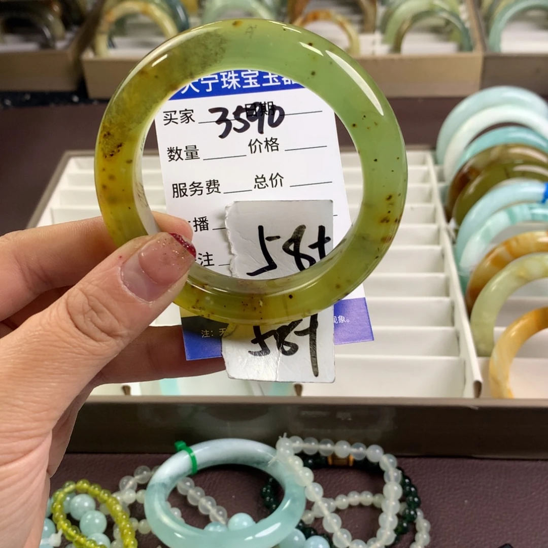 蛇纹石玉手镯未镶嵌3590