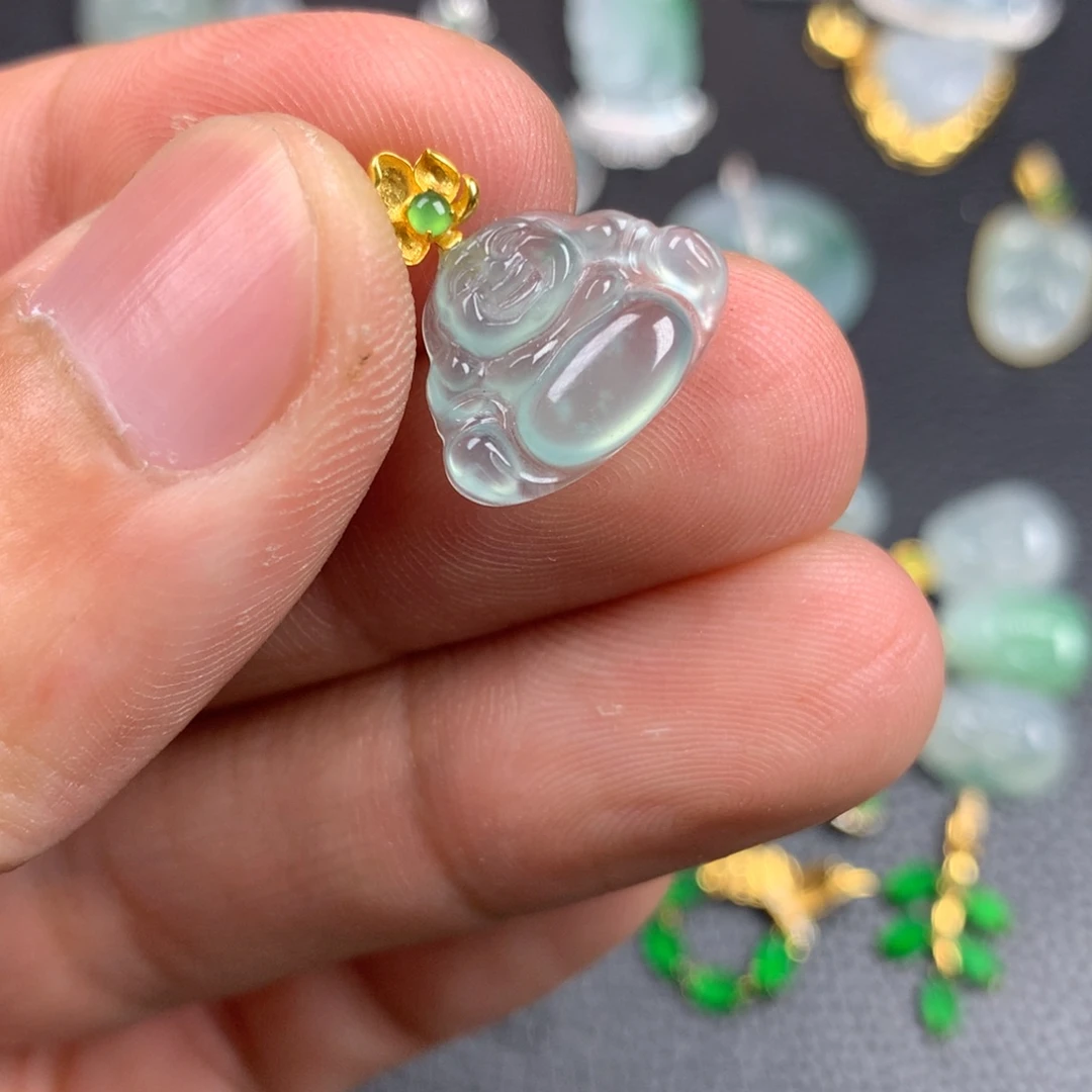 【闪购商品】翡翠18K金镶嵌颈饰翡翠