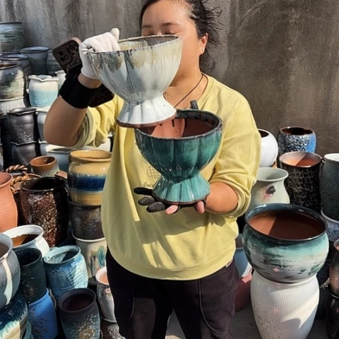 20口17高两个盆子。