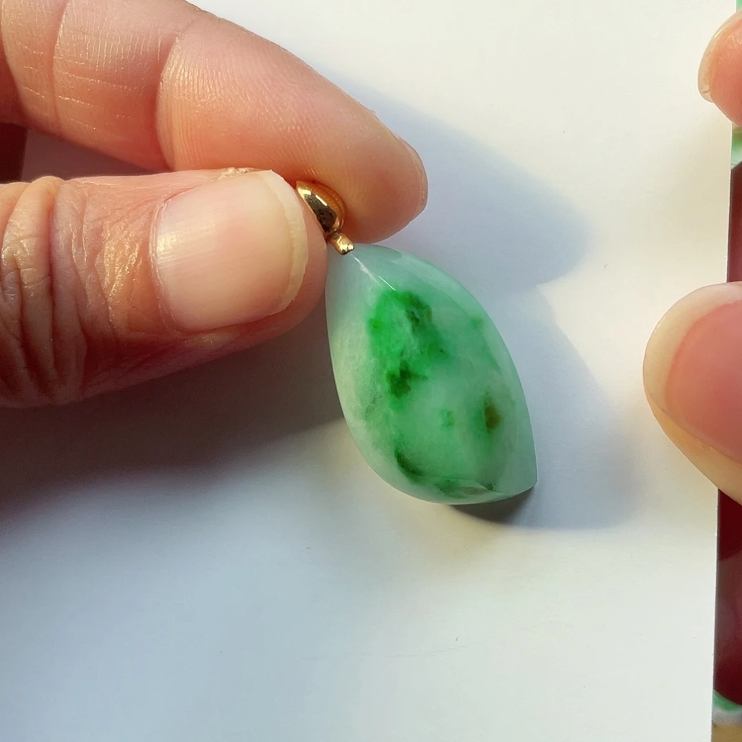 吊坠(不含链)18K金镶嵌翡翠