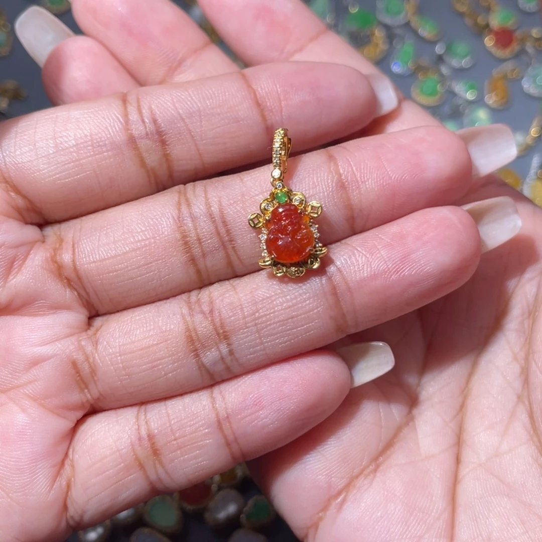 吊坠(不含链)18K金镶嵌翡翠