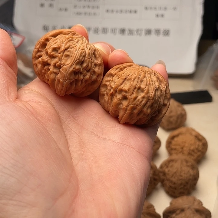 文玩核桃吊坠磨盘