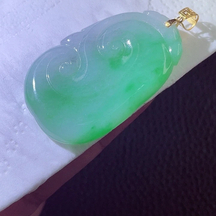 颈饰18K金镶嵌翡翠翡翠