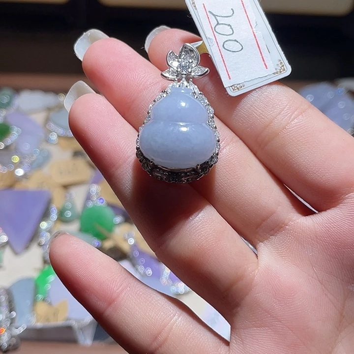 翡翠银S925镶嵌颈饰翡翠