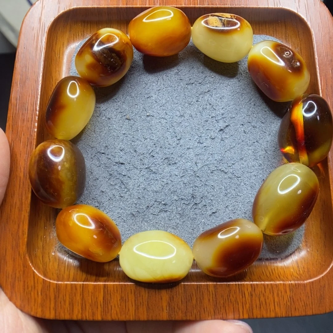 魅***仁蜜蜡未镶嵌颈饰郎