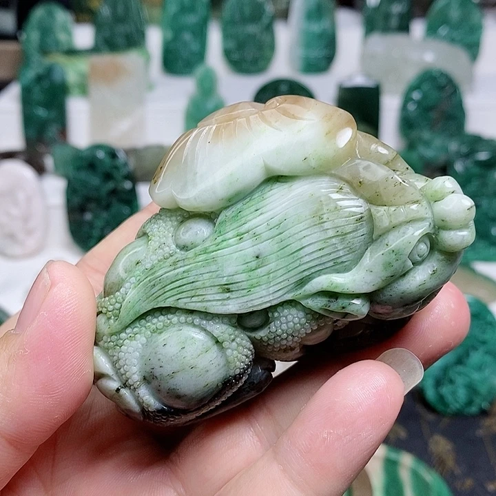 未镶嵌独山玉颈饰