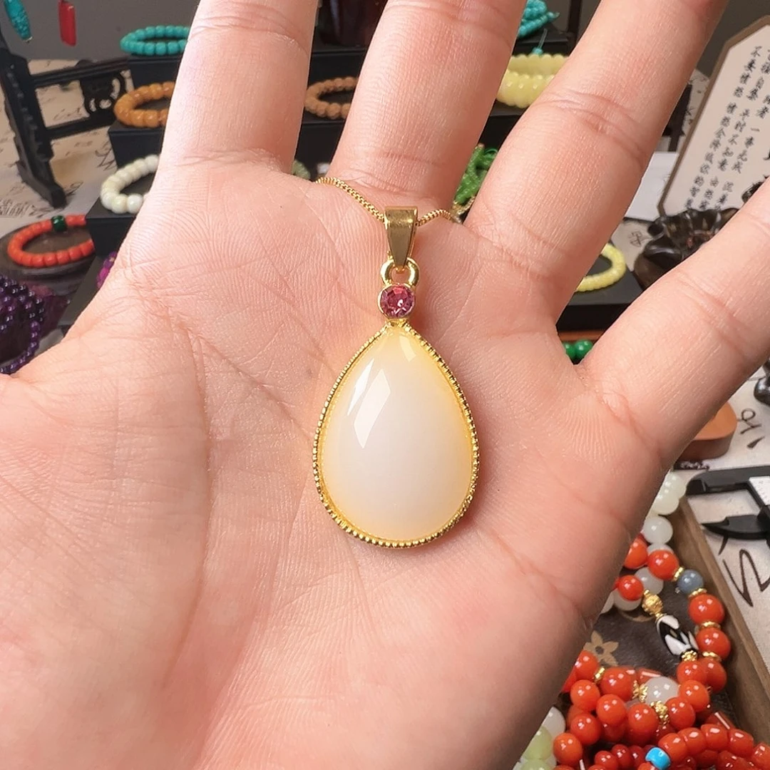 和田玉未镶嵌吊坠(赠链)脂白水滴吊坠